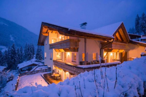 Luxalpine Haus Alpenkönigin Ferienwohnungen mit Naturpanorama gefüllt mit heilsamer Zirbenluft